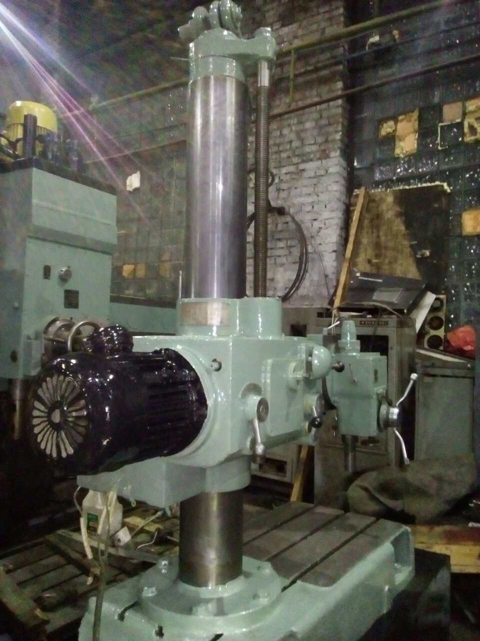 Станок радиально-сверлильный мод. 2E52